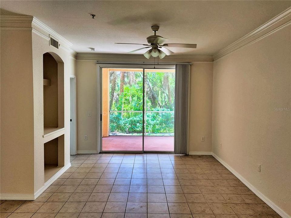 For Rent: $2,200 (2 beds, 2 baths, 1089 Square Feet)