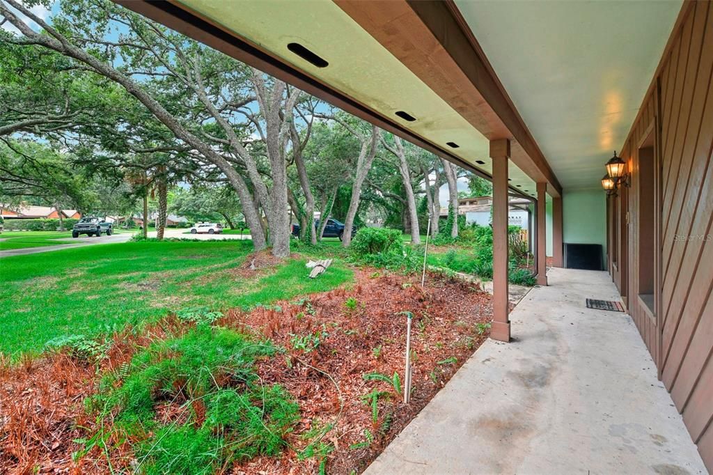 COVERED FRONT PORCH.