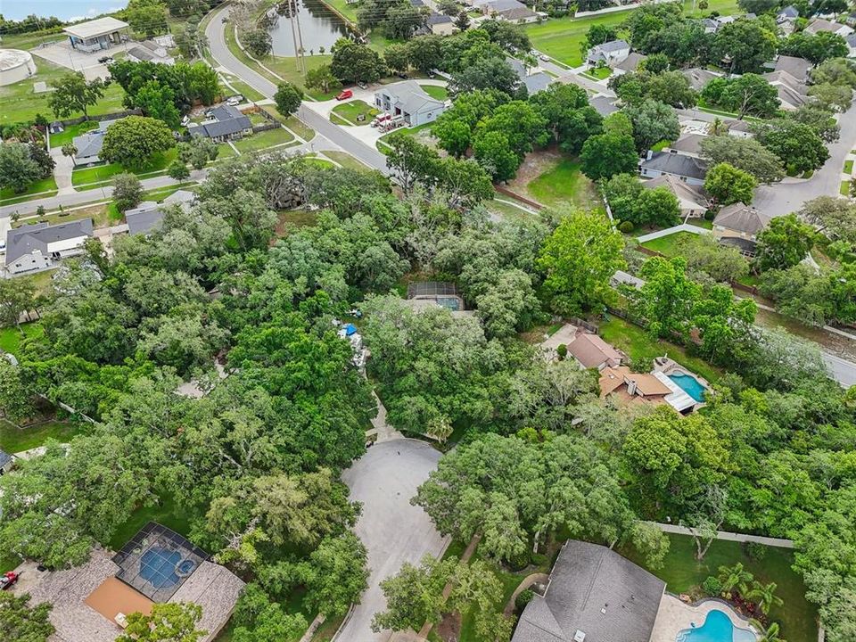 Zoned for TOP-RATED SEMINOLE COUNTY SCHOOLS with NO HOA and just minutes from Tuscawilla Country Club, Trotwood Park, shopping, dining and so much more!