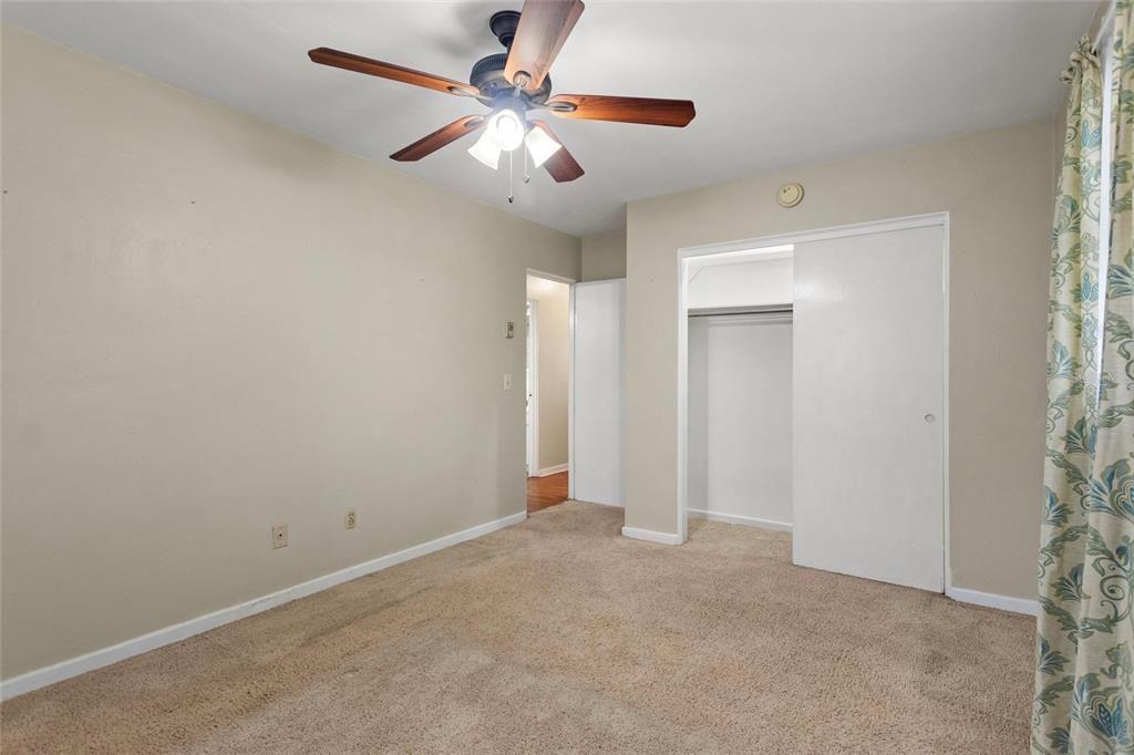 Active With Contract: $199,500 (3 beds, 1 baths, 960 Square Feet)