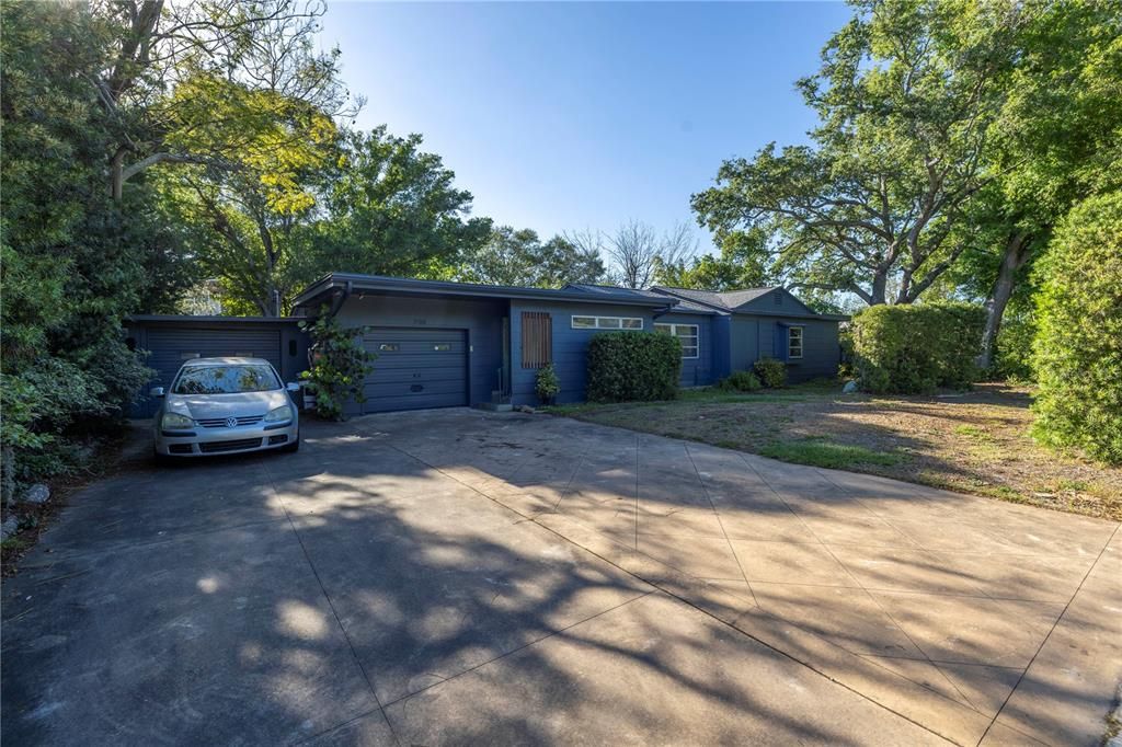 For Sale: $1,100,000 (3 beds, 2 baths, 1666 Square Feet)