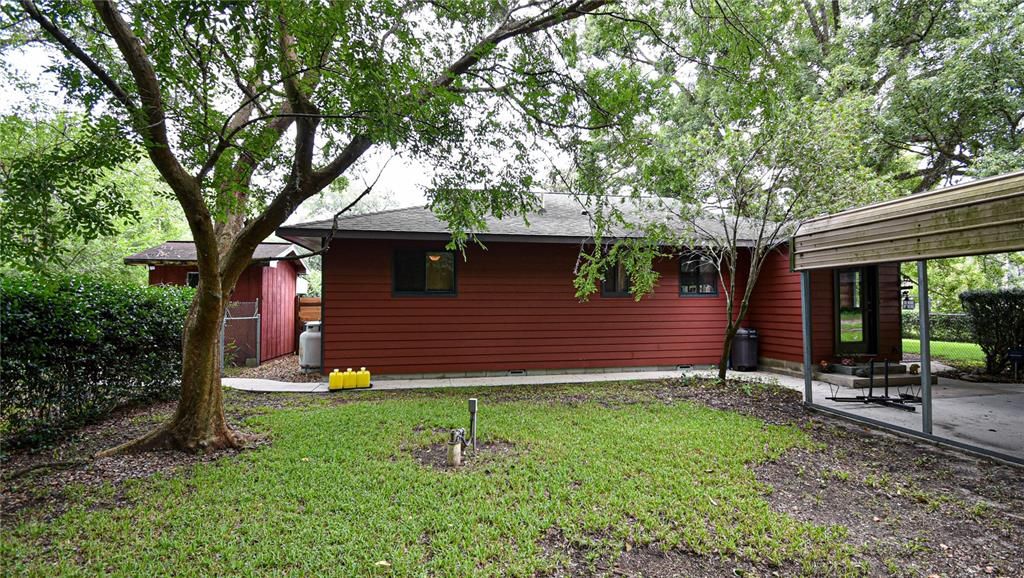 For Sale: $324,900 (3 beds, 2 baths, 1679 Square Feet)