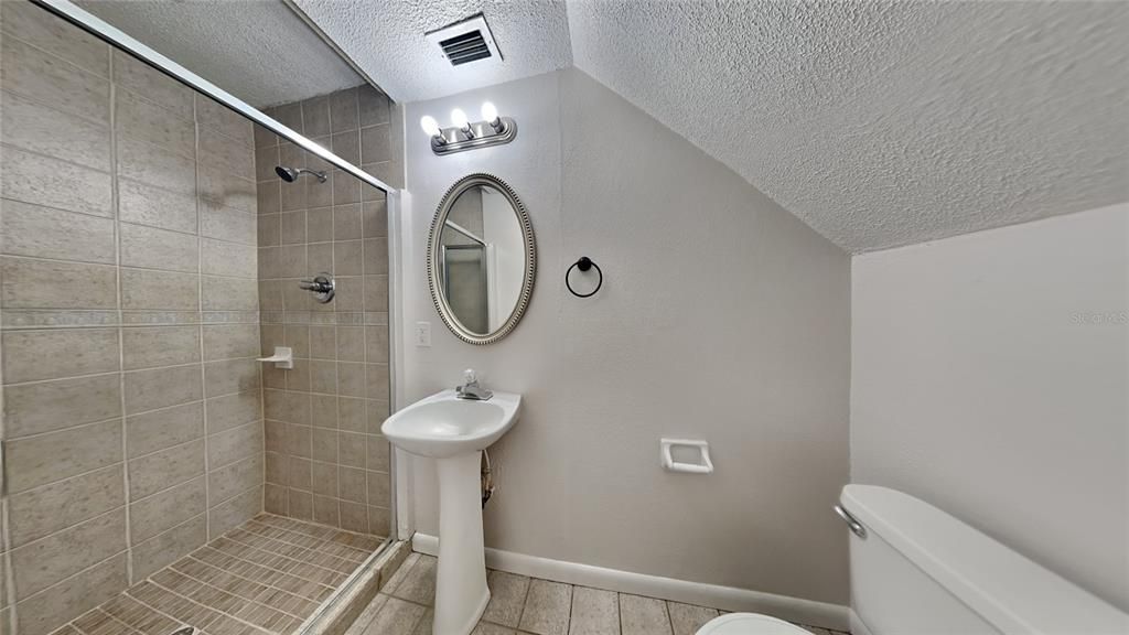 For Sale: $414,900 (3 beds, 2 baths, 1465 Square Feet)