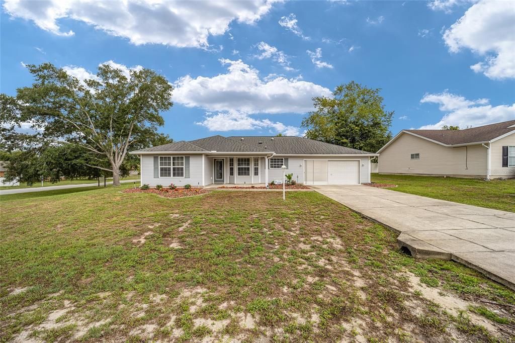 For Sale: $240,000 (3 beds, 2 baths, 1611 Square Feet)