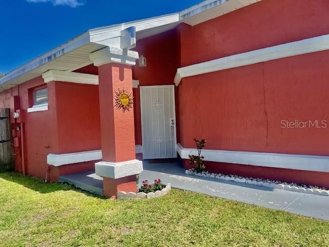 En Venta: $370,000 (3 camas, 2 baños, 1563 Pies cuadrados)