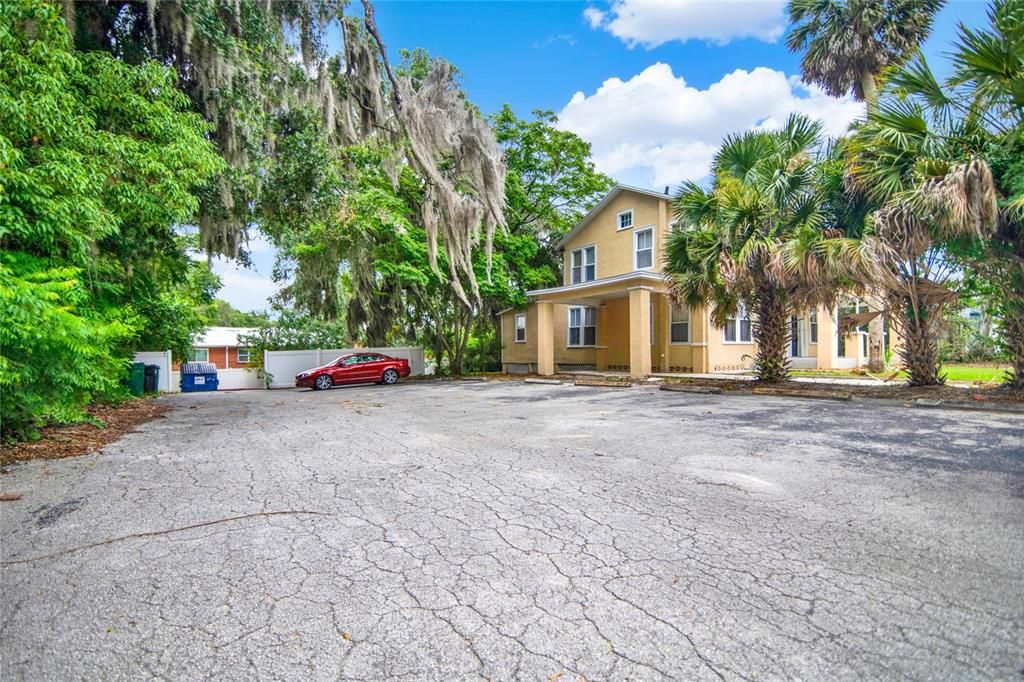 Active With Contract: $270,000 (4 beds, 2 baths, 1996 Square Feet)