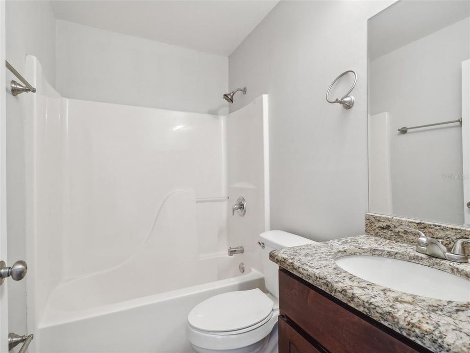 For Sale: $309,900 (3 beds, 2 baths, 1433 Square Feet)