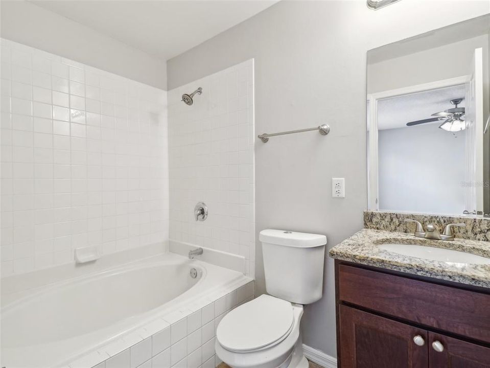 For Sale: $309,900 (3 beds, 2 baths, 1433 Square Feet)