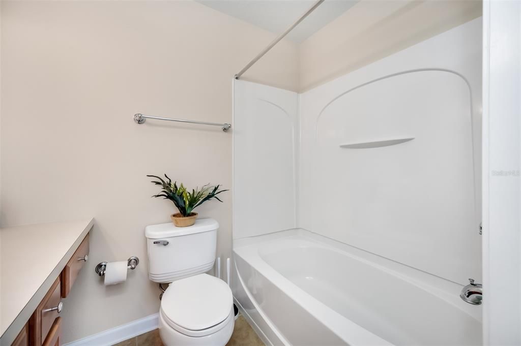 Active With Contract: $279,900 (2 beds, 2 baths, 1248 Square Feet)