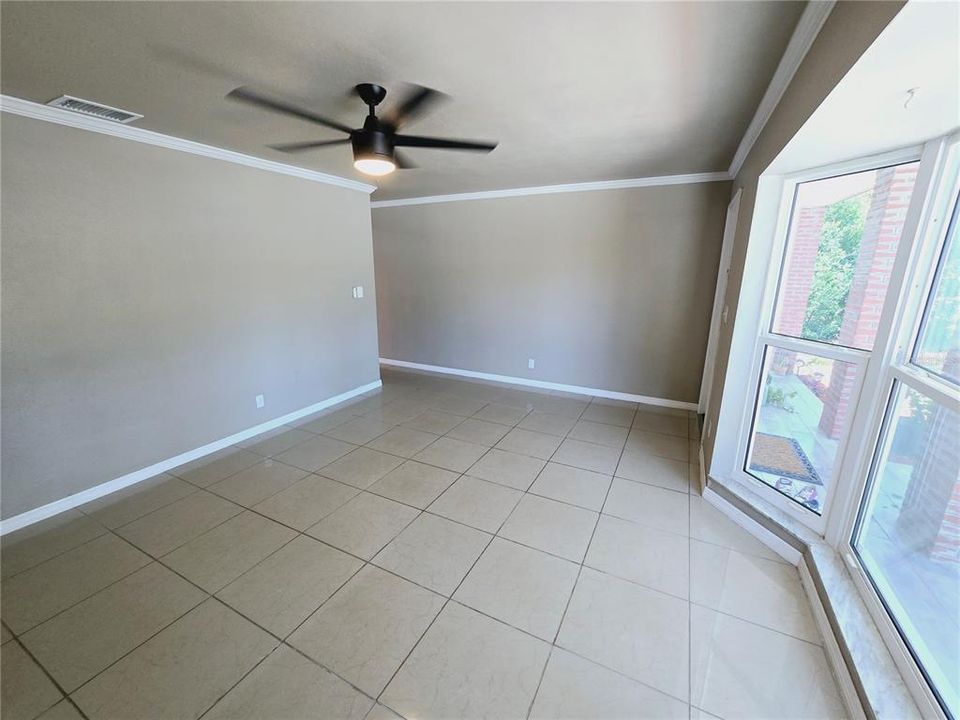 For Rent: $3,000 (4 beds, 2 baths, 2197 Square Feet)