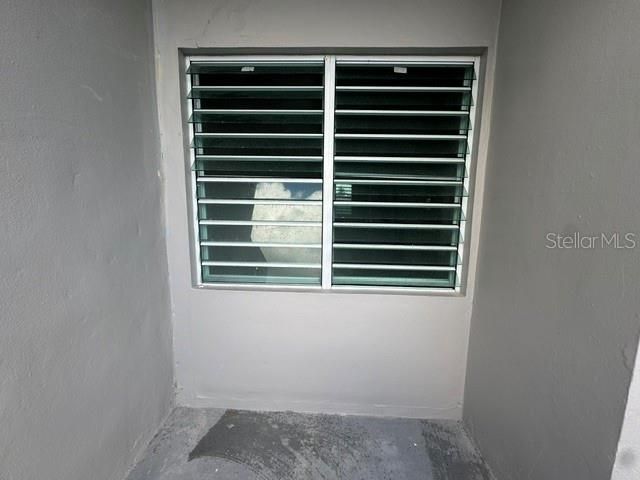 Vendido Recientemente: $180,000 (5 camas, 2 baños, 1946 Pies cuadrados)