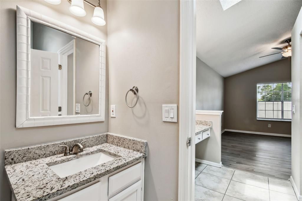 Active With Contract: $349,900 (3 beds, 2 baths, 1281 Square Feet)