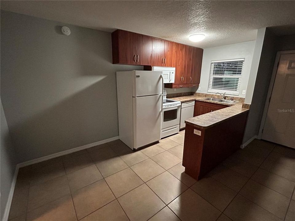 For Rent: $1,650 (1 beds, 1 baths, 600 Square Feet)