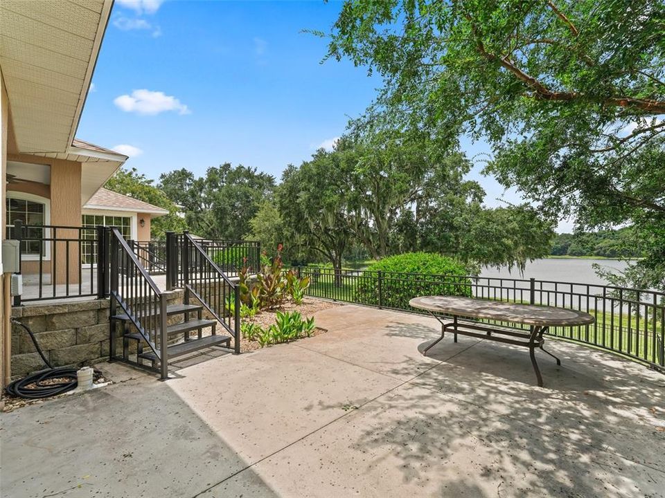 For Sale: $475,000 (3 beds, 2 baths, 2010 Square Feet)