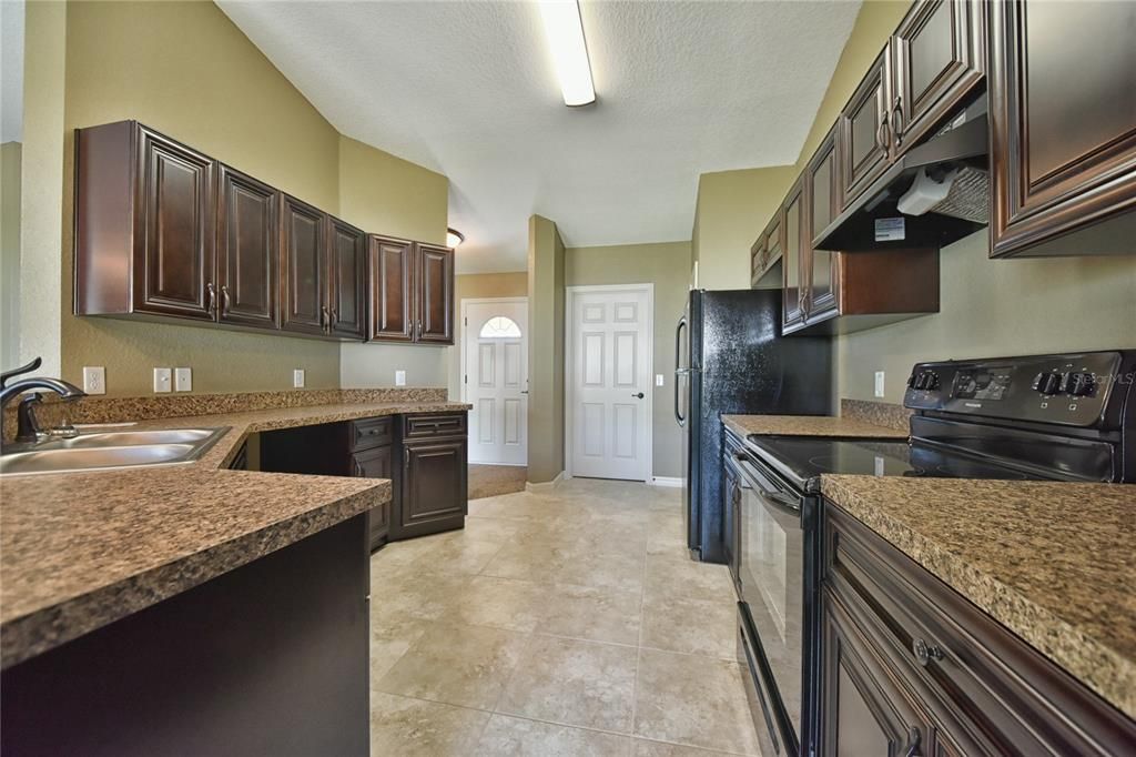 For Sale: $289,900 (4 beds, 2 baths, 1747 Square Feet)