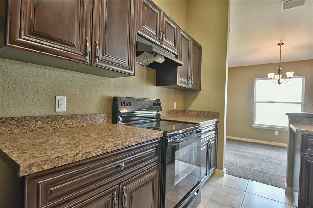 For Sale: $289,900 (4 beds, 2 baths, 1747 Square Feet)