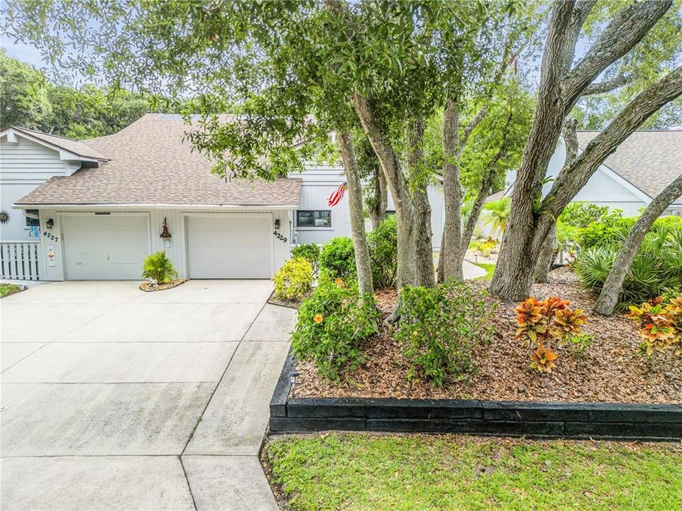 Active With Contract: $639,800 (3 beds, 2 baths, 1487 Square Feet)