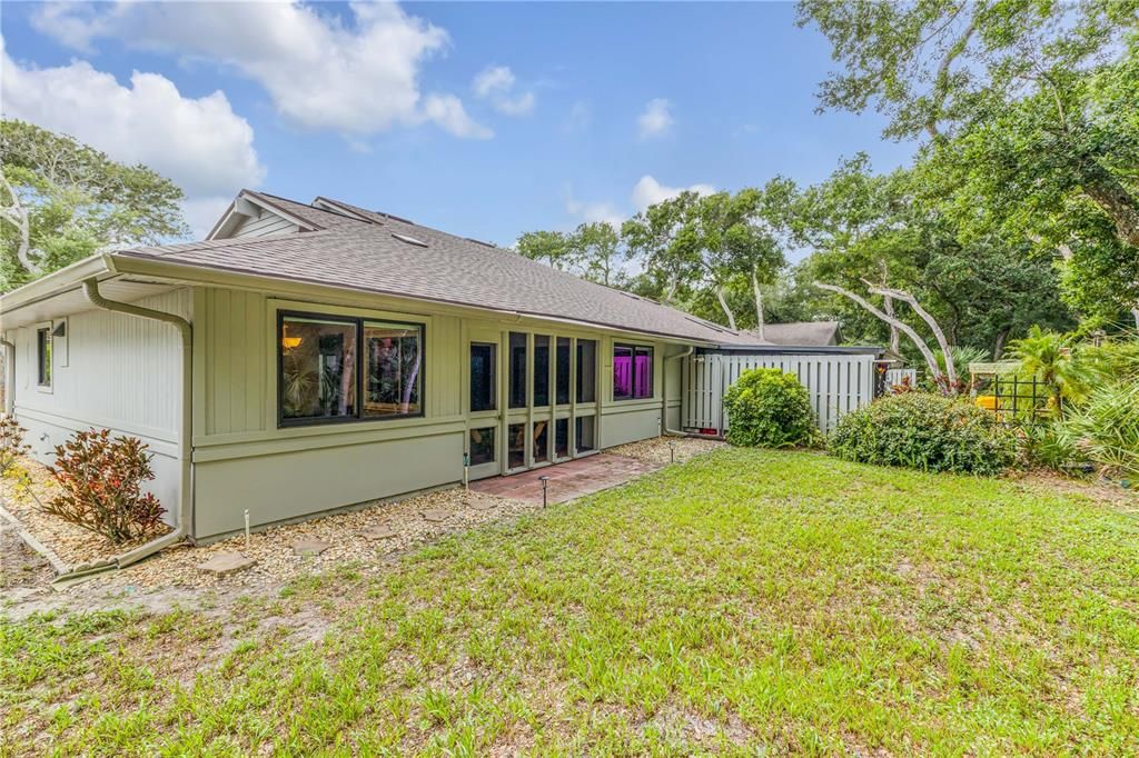 For Sale: $650,000 (3 beds, 2 baths, 1487 Square Feet)