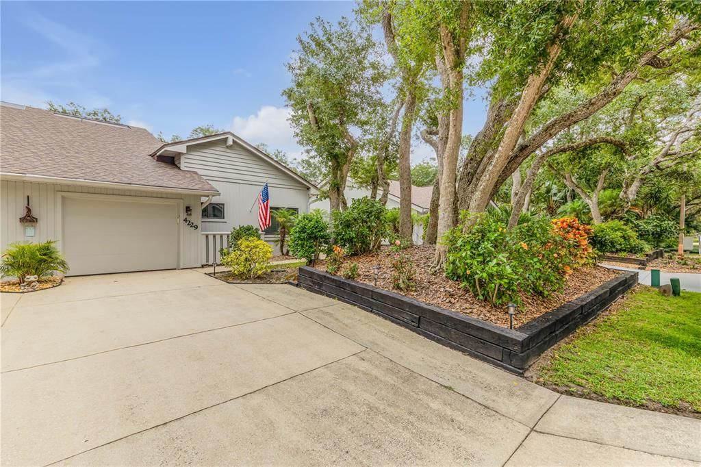 For Sale: $650,000 (3 beds, 2 baths, 1487 Square Feet)