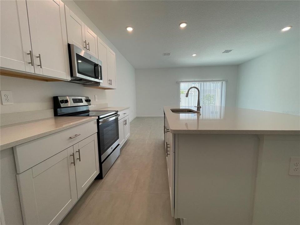 For Rent: $2,625 (3 beds, 2 baths, 1500 Square Feet)