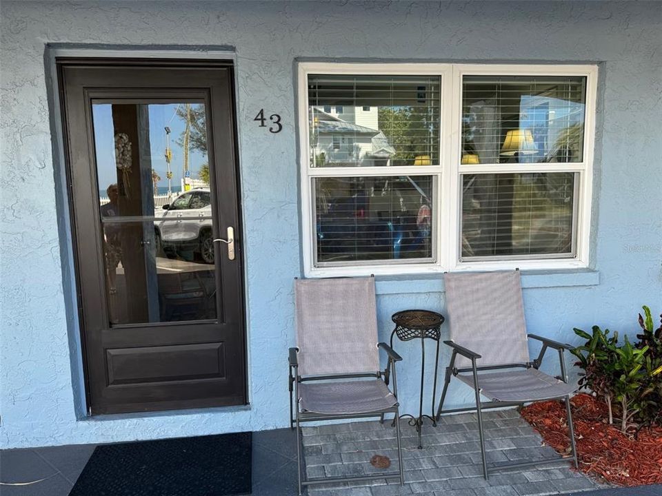 For Rent: $1,750 (1 beds, 1 baths, 480 Square Feet)