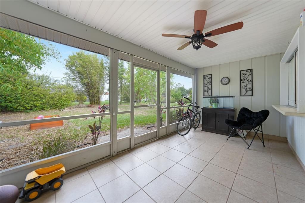 For Sale: $259,900 (3 beds, 2 baths, 1462 Square Feet)