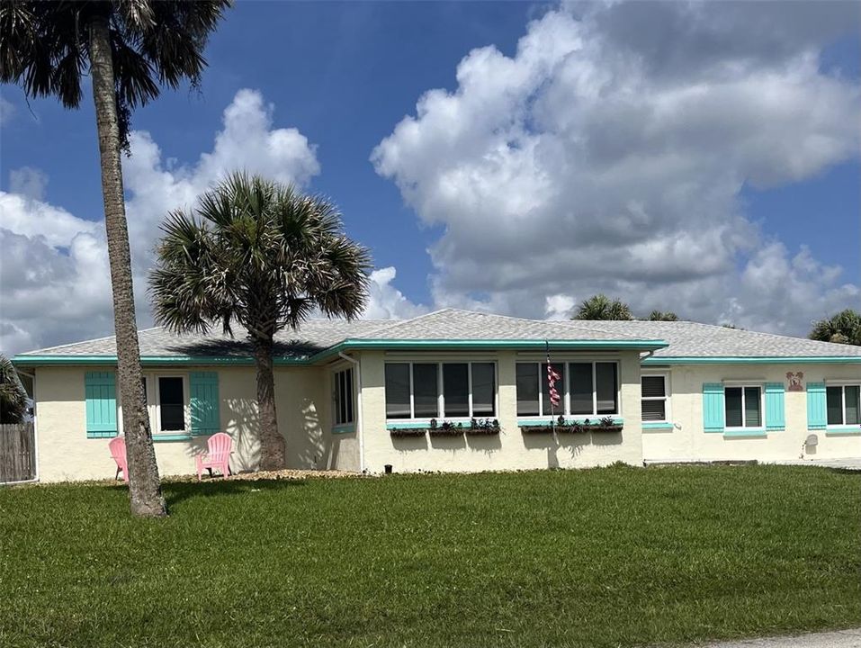 Recently Sold: $700,000 (3 beds, 3 baths, 2184 Square Feet)