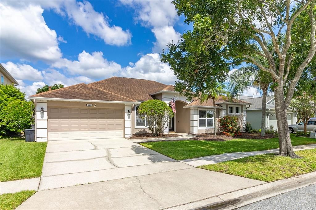 For Sale: $599,900 (4 beds, 2 baths, 2708 Square Feet)