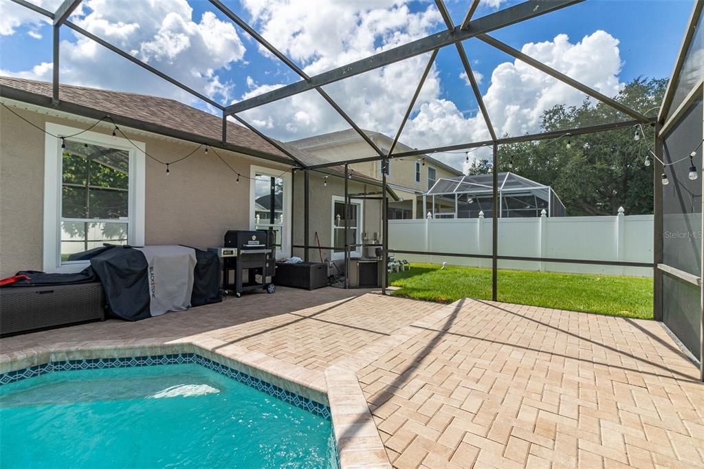 For Sale: $599,900 (4 beds, 2 baths, 2708 Square Feet)