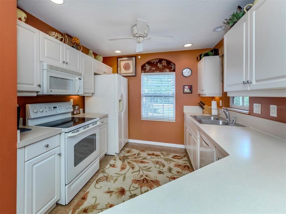 For Sale: $329,900 (3 beds, 2 baths, 1399 Square Feet)