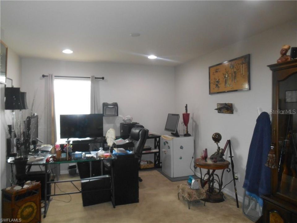 For Sale: $430,000 (4 beds, 2 baths, 2896 Square Feet)