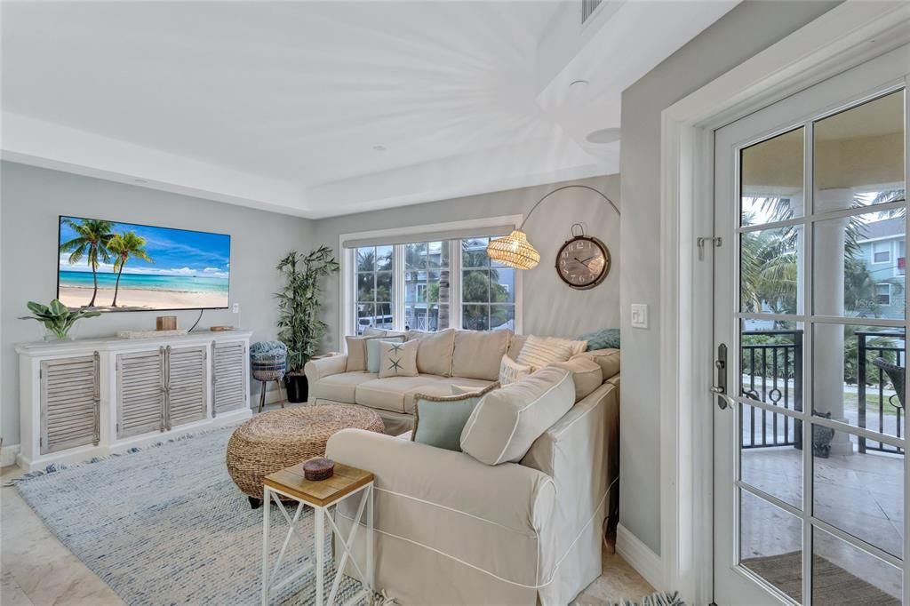 Active With Contract: $1,495,000 (2 beds, 2 baths, 1520 Square Feet)
