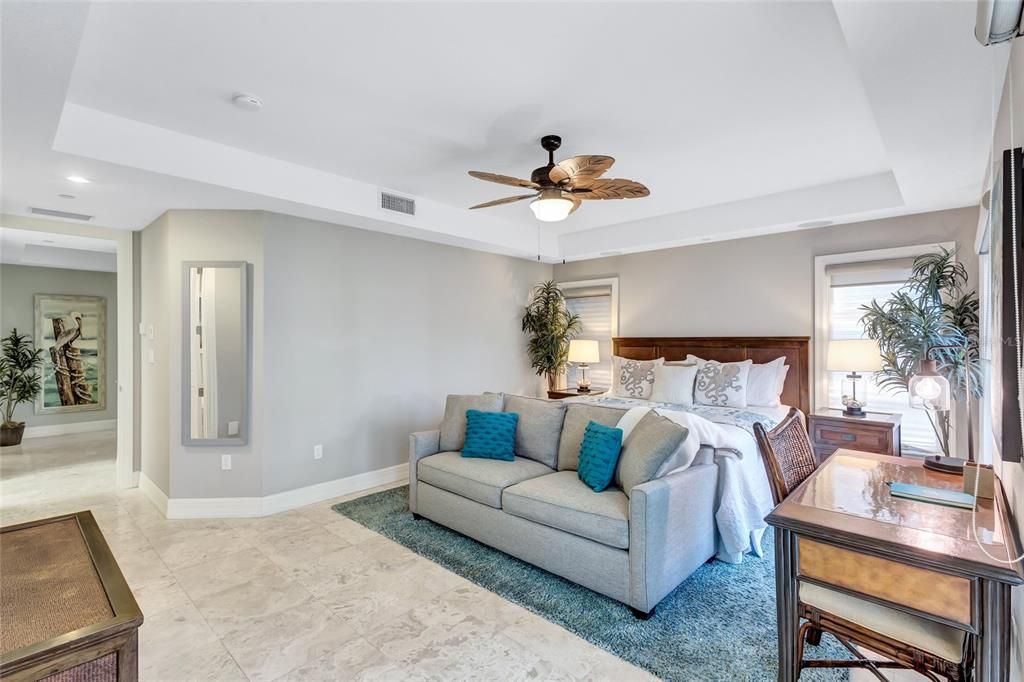 Active With Contract: $1,495,000 (2 beds, 2 baths, 1520 Square Feet)