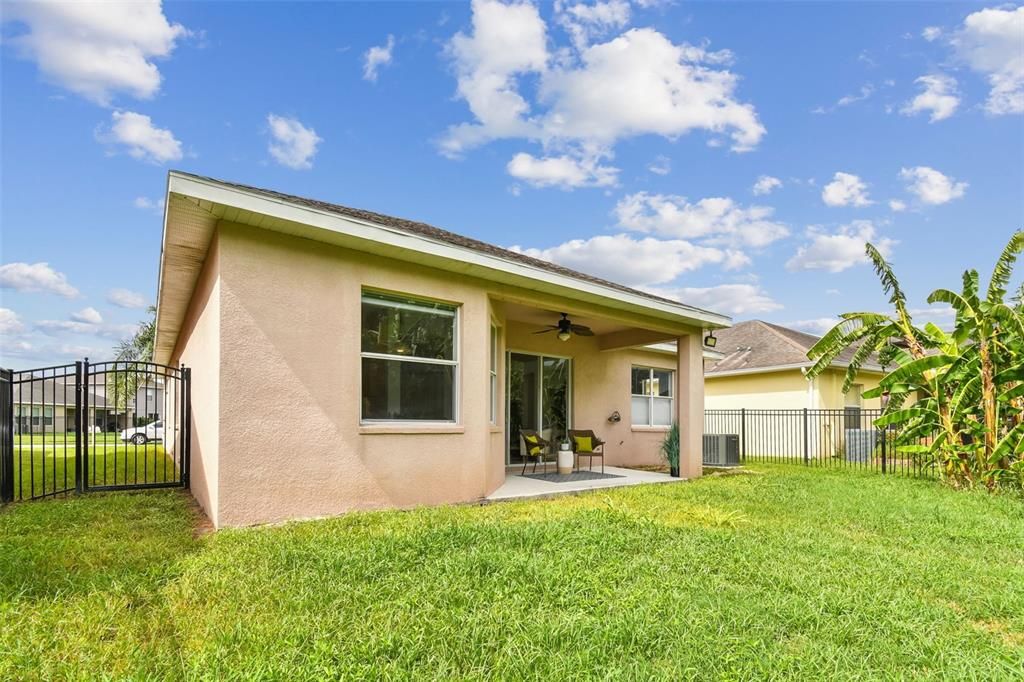 Active With Contract: $440,000 (3 beds, 2 baths, 1993 Square Feet)