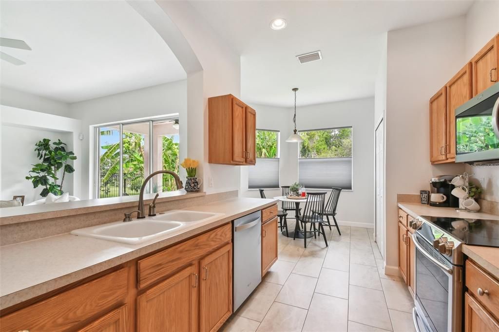 Active With Contract: $440,000 (3 beds, 2 baths, 1993 Square Feet)