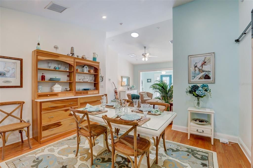 Active With Contract: $775,000 (3 beds, 2 baths, 1709 Square Feet)