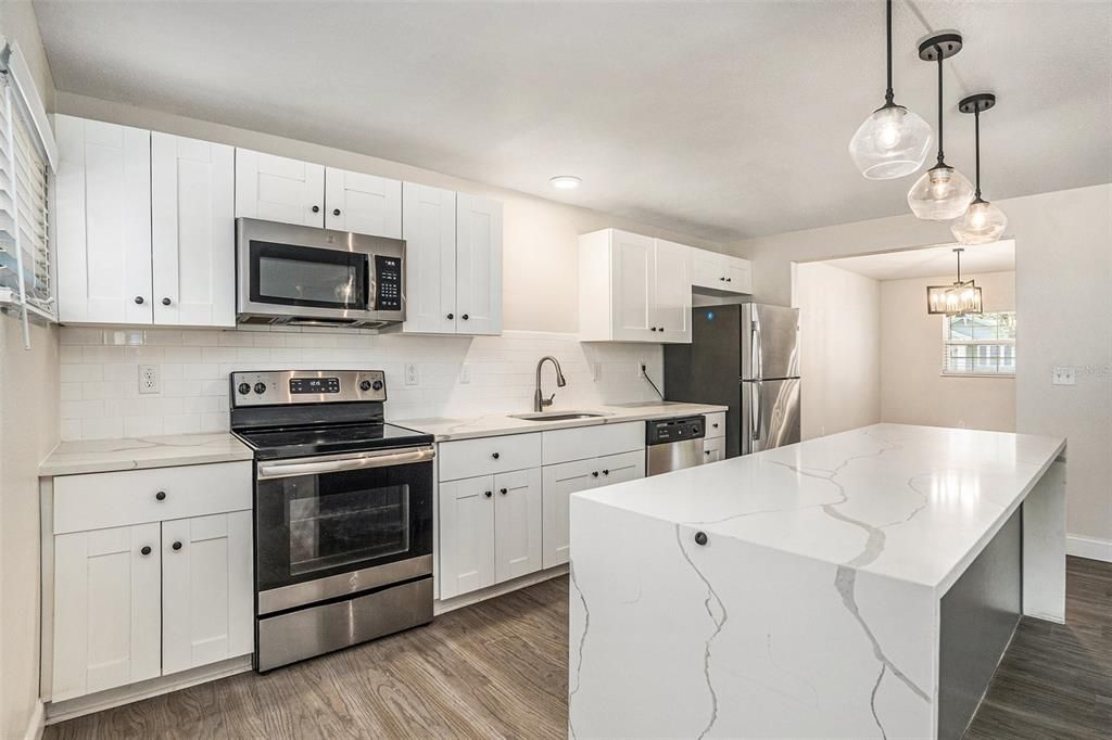 For Sale: $539,900 (3 beds, 2 baths, 1857 Square Feet)