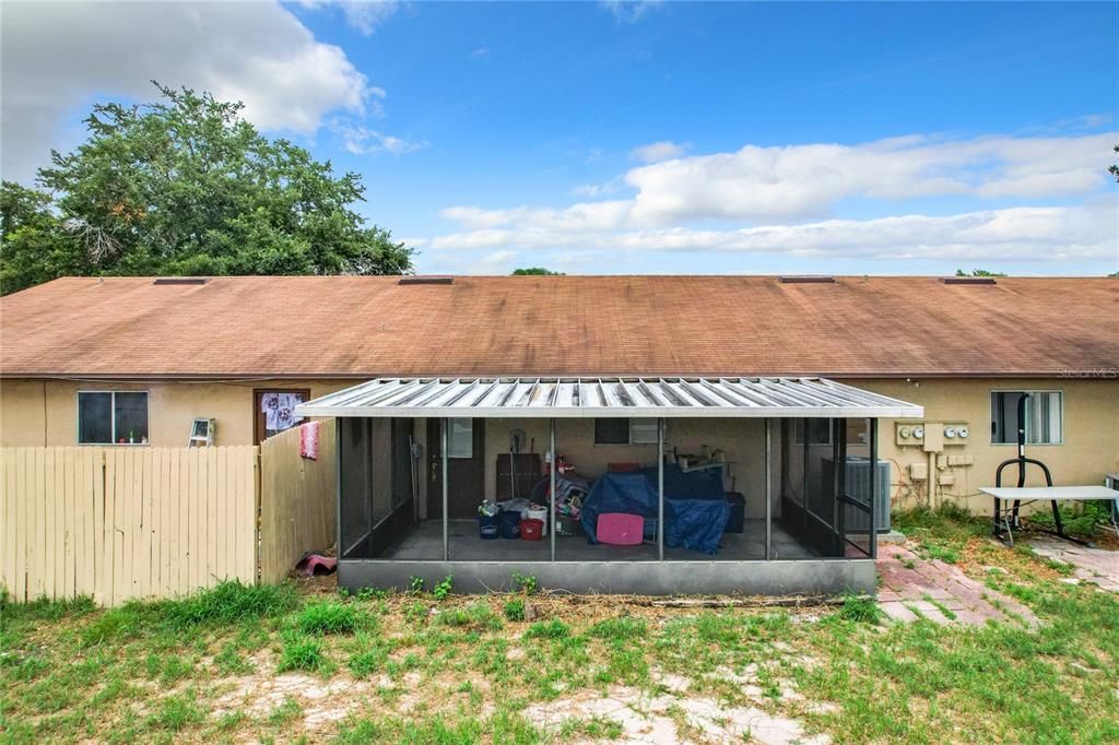 For Sale: $155,000 (3 beds, 2 baths, 1140 Square Feet)