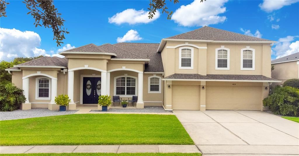 3-Car Garage With 6-Car Driveway