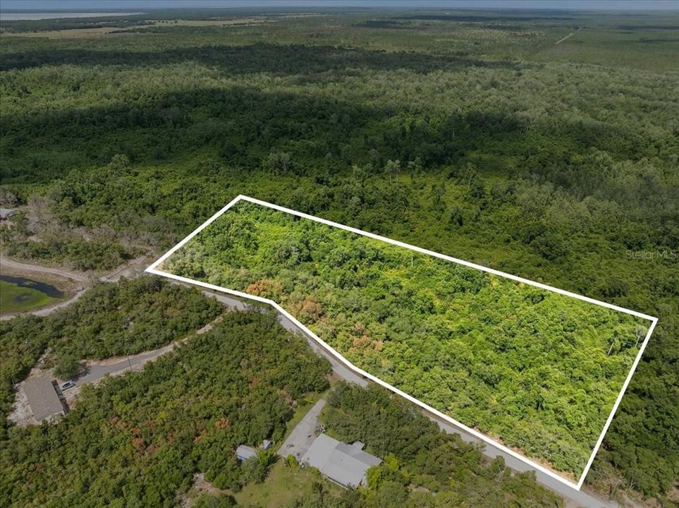 На продажу: $110,000 (6.07 acres)