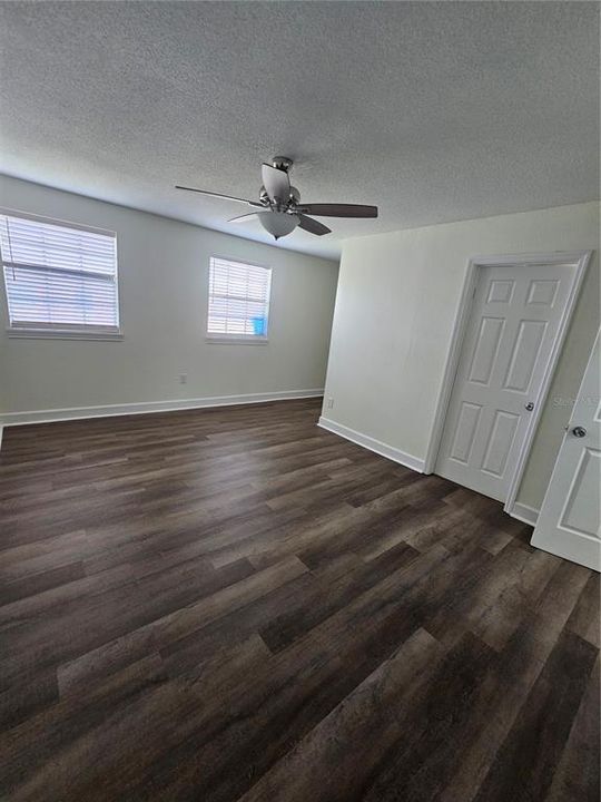 For Sale: $245,000 (3 beds, 2 baths, 1612 Square Feet)