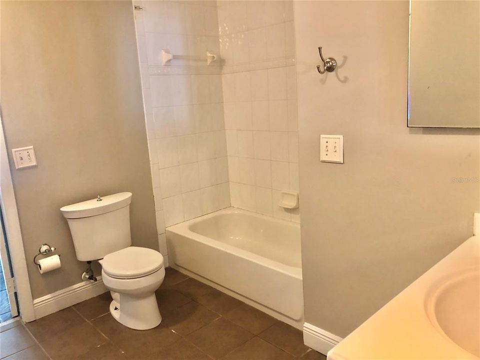 For Rent: $5,300 (4 beds, 2 baths, 2429 Square Feet)