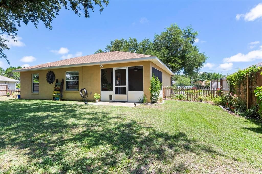 For Sale: $289,000 (2 beds, 2 baths, 1149 Square Feet)