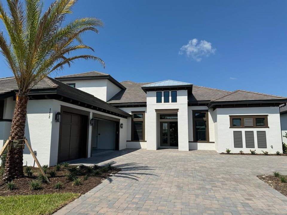 Recently Sold: $1,459,691 (4 beds, 4 baths, 3907 Square Feet)