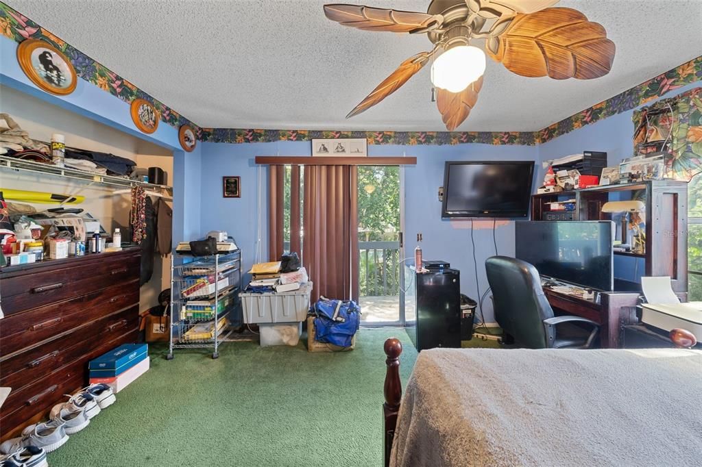 For Sale: $290,000 (2 beds, 1 baths, 1105 Square Feet)