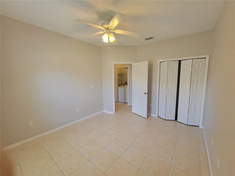 Active With Contract: $1,900 (3 beds, 2 baths, 1380 Square Feet)