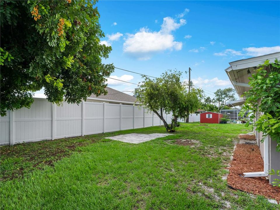 For Sale: $300,000 (3 beds, 2 baths, 1286 Square Feet)