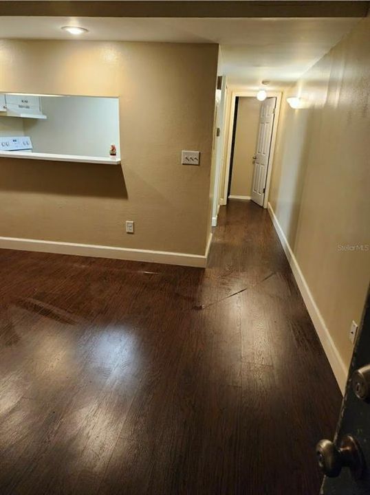 For Rent: $1,325 (1 beds, 1 baths, 504 Square Feet)