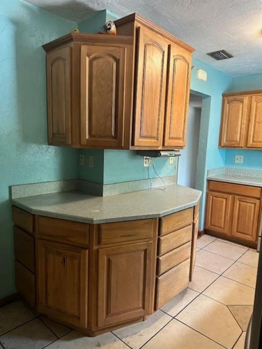 For Rent: $1,995 (3 beds, 2 baths, 1292 Square Feet)