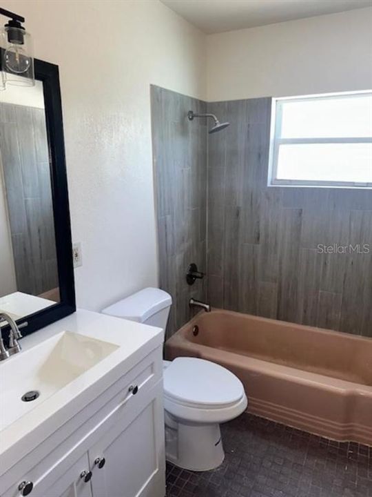 For Rent: $1,995 (3 beds, 2 baths, 1292 Square Feet)